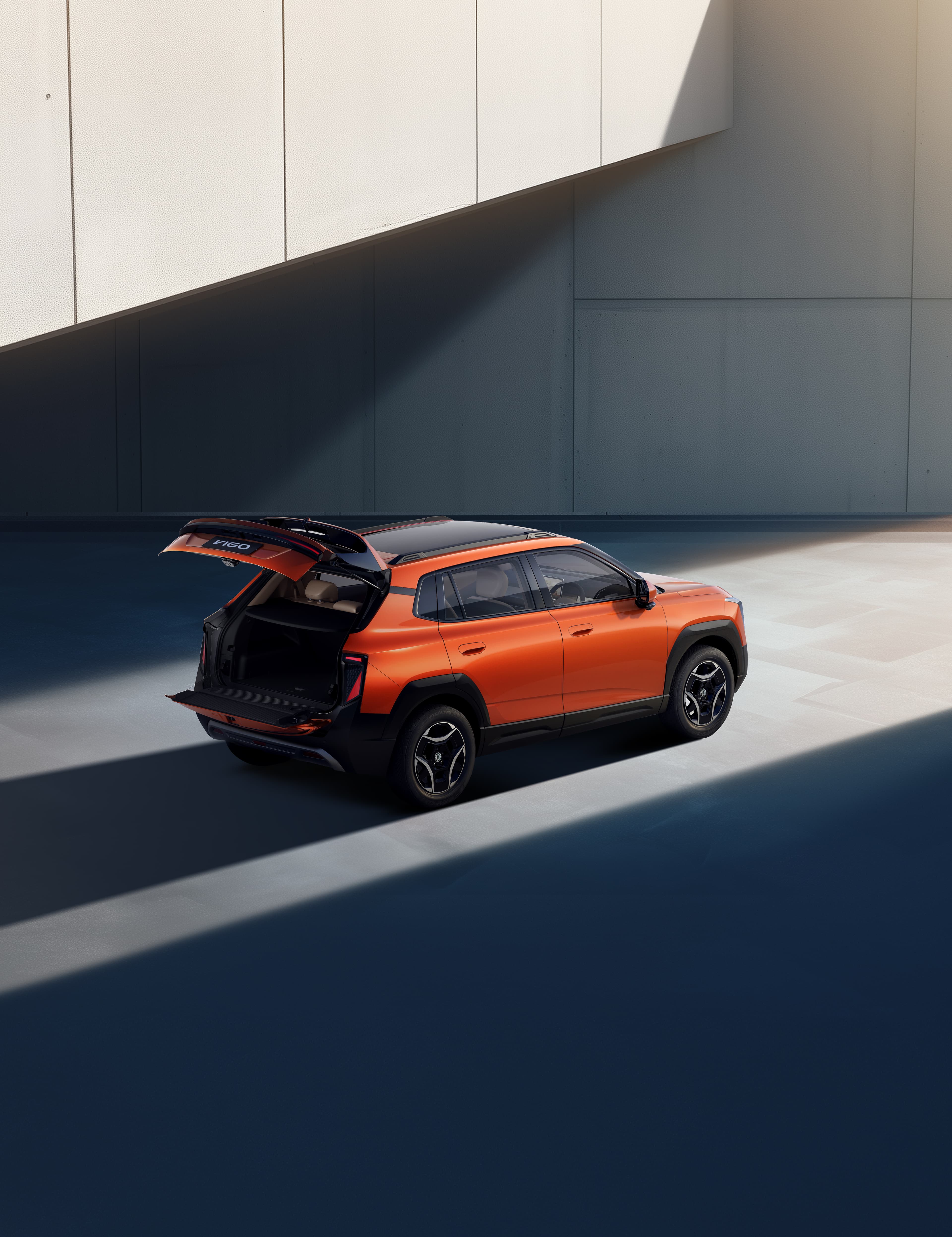 Dongfeng 06 — panoramic exterior shot