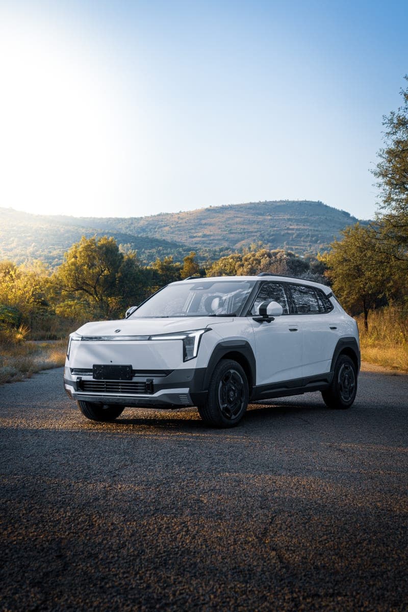 Dongfeng 06 — lifestyle shot, South Africa
